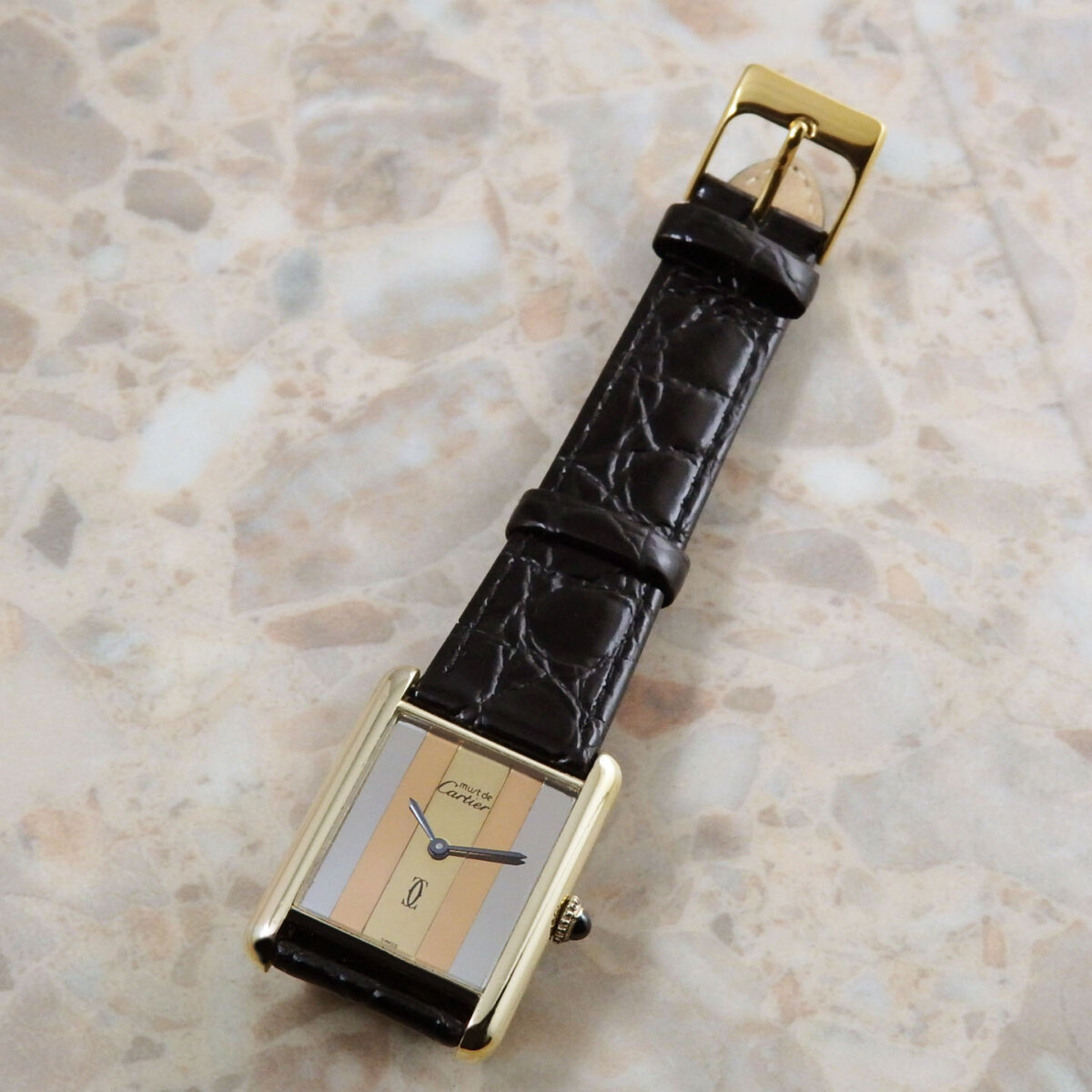 カルティエ マストタンク トリニティ ヴィンテージ 時計 レディース カルティエ must de TANK SM [クォーツ・トリニティゴールド