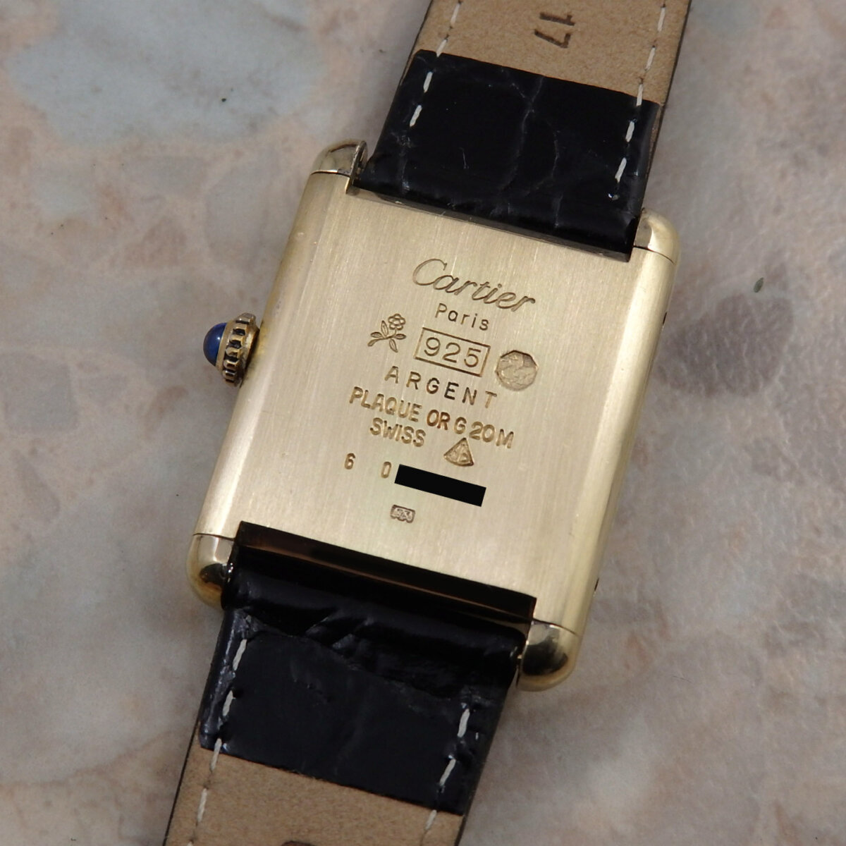 カルティエ Cartier マストタンク LM クリーム アイボリー 手