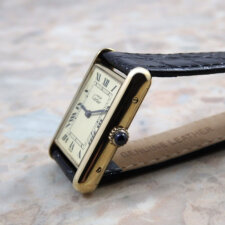 

                        カルティエ マストタンク LM 手巻き式 ヴィンテージ メンズ 腕時計 Cartier Tank アンティーク:画像2
          
        