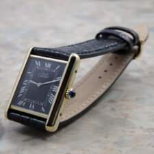 カルティエ マストタンク LM 手巻き式 ヴィンテージ 黒文字盤 ブラック ローマン メンズ Cartier Tank 時計:画像1