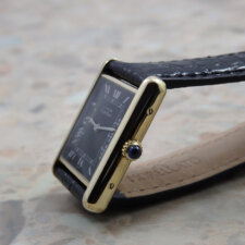カルティエ マストタンク LM 手巻き式 ヴィンテージ 黒文字盤 ブラック ローマン メンズ Cartier Tank 時計:画像2