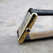 

                        カルティエ マスト タンク 希少 サンレイ LM 手巻き ヴィンテージ Cartier Tank:画像2
          
        