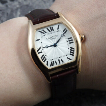 カルティエ Tortue トーチュ LM CARTIER PARIS CPCP 2498E 試着イメージ