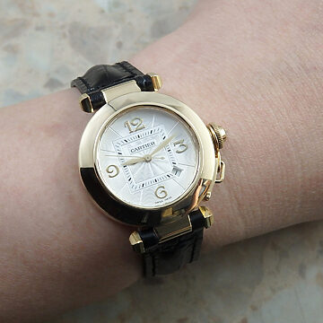 Cartier パシャ 希少 Ref.2399 YG 自動巻き 試着イメージ