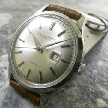 IWC オールドインター 筆記体ロゴ 寄り目デイト 希少 BIGケース 正面全体
