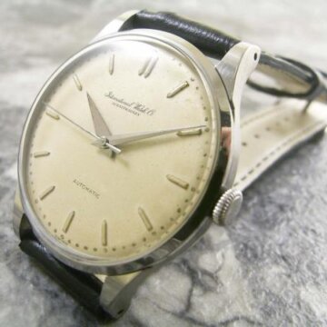IWC オールドインター 筆記体ロゴ ペラトン式自動巻 正面全体