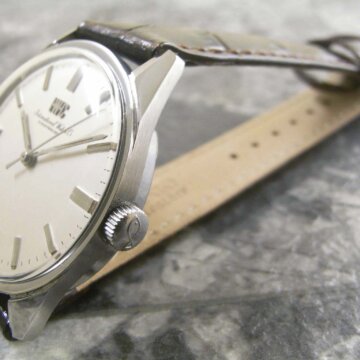 IWC オールドインター 筆記体ロゴ 名機Cal.89 側面 リューズ