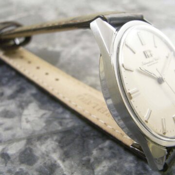 IWC オールドインター 筆記体ロゴ 名機Cal.89 背面