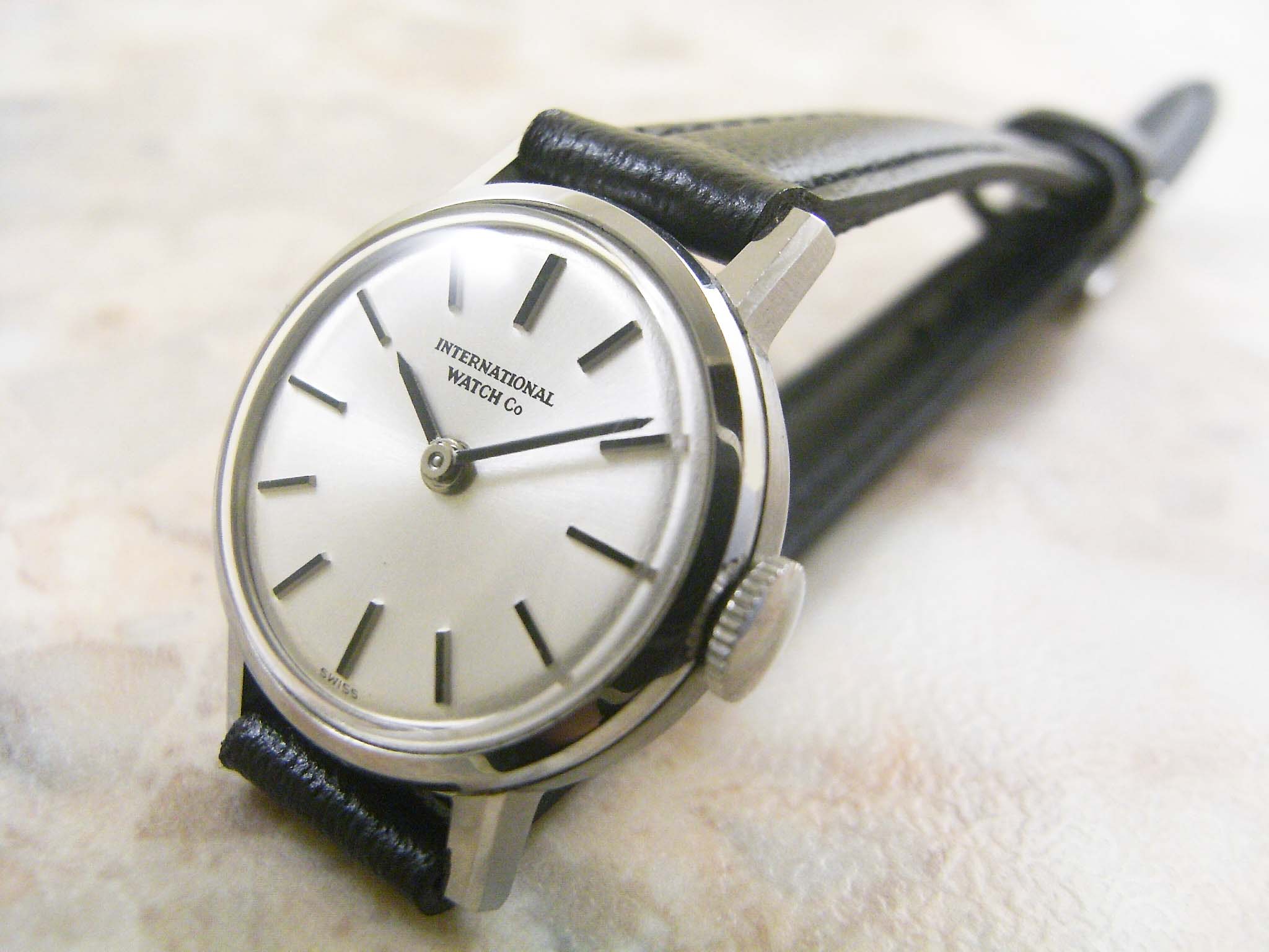 IWC オールドインター レディースウォッチ 手巻き シルバーダイヤル