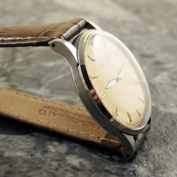 IWC オールドインター 筆記体ロゴ ノンデイト Cal.89 背面