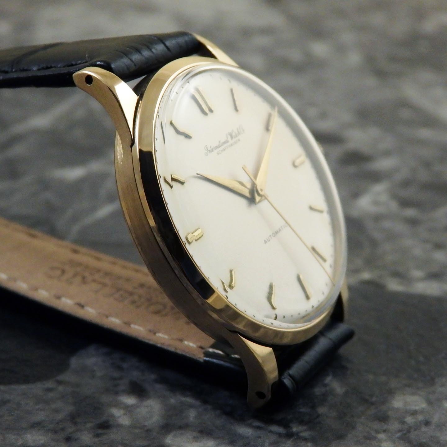 IWC オールドインター 18KYG/18金無垢 筆記体ロゴ ペラトン式自動巻