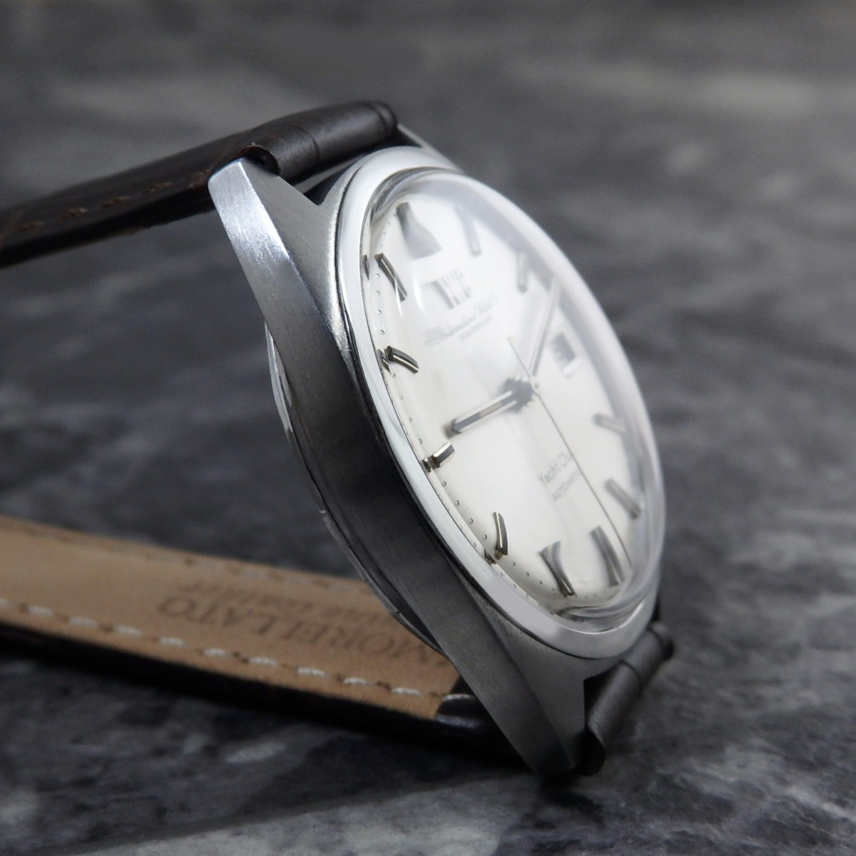 IWC Yacht Club ヨットクラブ 筆記体ロゴ ペラトン式自動巻 Cal IWC Yacht Club ヨットクラブ 筆記体ロゴ ペラトン式自動巻 Cal