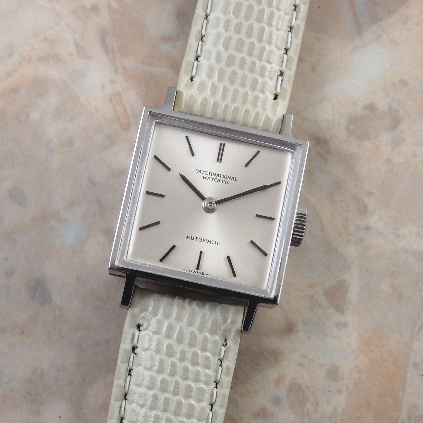 IWC レディース アンティーク スクエア 希少 自動巻き 1968年 オールドインター 腕時計