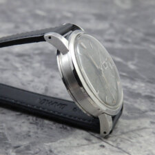 
                        IWC インヂュニア ブラックミラーダイヤル 1961年:画像3
          
        