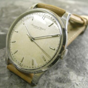 IWC 35mmケース カラトラバ 手巻き式モデル 1956年 正面全体