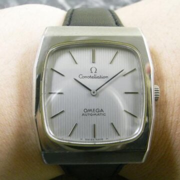 オメガ・OMEGA コンステレーション アンティーク 縦ラインダイアル 背面