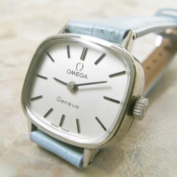 オメガ・OMEGA アンティークウォッチ 女性用 横長スクエア時計 正面全体