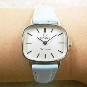 オメガ・OMEGA アンティークウォッチ 女性用 横長スクエア時計 背面