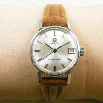 OMEGA Ladymatic アンティーク 腕時計 背面