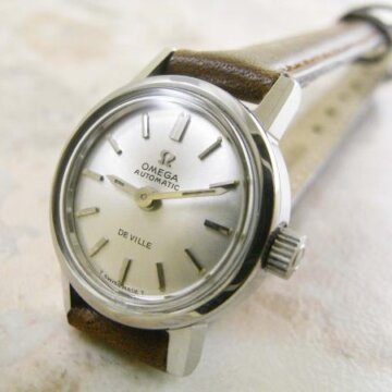OMEGA レディースサイズ アンティーク時計 自動巻き 正面全体