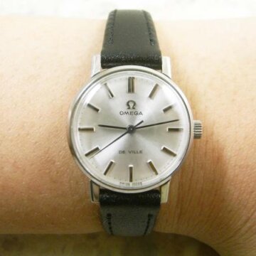 OMEGA オメガ レディースウォッチ アンティーク時計 ラウンドケース 背面