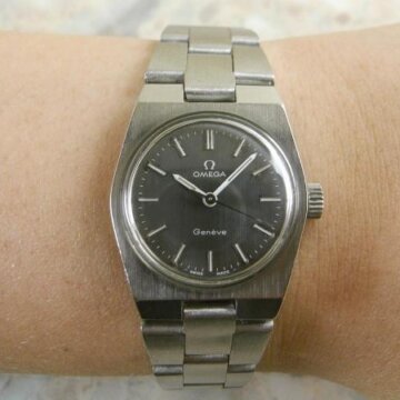 OMEGA レディースサイズ アンティーク時計 オメガ ブレス 背面