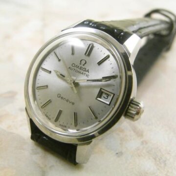 OMEGA レディースサイズ アンティーク時計 自動巻き 正面全体