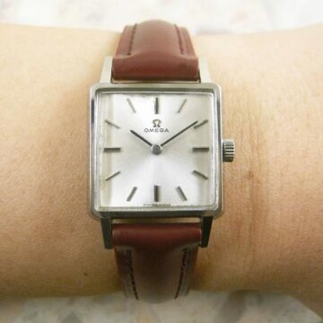 OMEGA オメガ 60s 手巻き スクエア レディースウォッチ 背面