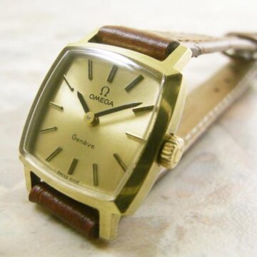 OMEGA オメガ 70s 手巻き スクエア レディースウォッチ 正面全体