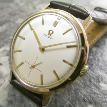 オメガ ラウンド 30mm キャリバー スモールセコンド 正面全体