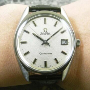 OMEGA オメガ／SEAMASTER シーマスター デイト付 背面