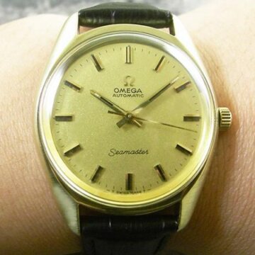 OMEGA オメガ／SEAMASTER シーマスター ノンデイト 背面