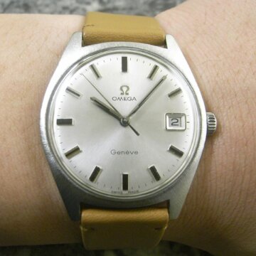 オメガ・OMEGA アンティーク 中3針 背面