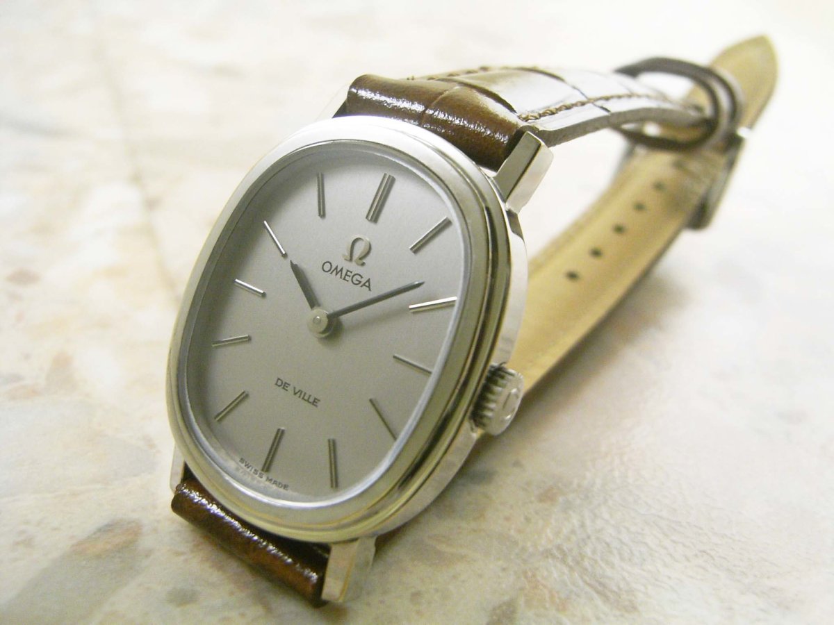 オメガ レディース腕時計 1974年 アンティーク 角まる ステップベゼル