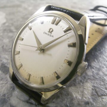 OMEGA オメガ 手巻き30mmキャリバー cal.284 ノンデイト ドルフィンハンド 希少 インデックス 正面全体