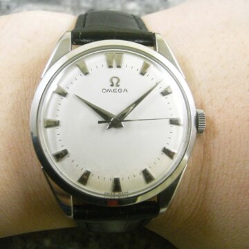 OMEGA オメガ 手巻き30mmキャリバー cal.284 ノンデイト ドルフィンハンド 希少 インデックス 背面