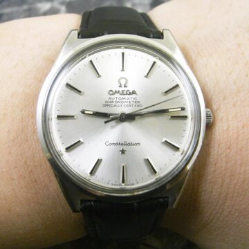 オメガ・OMEGA コンステレーション 自動巻き クロノメーター アンティーク 天文台メダリオン 背面