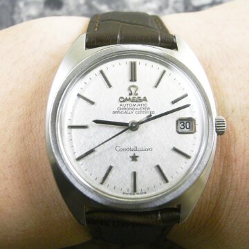 OMEGA/オメガ コンステレーション Cライン/ジェラルド・ジェンタケース シルバーモザイクダイヤル Cal.564 自動巻き 背面