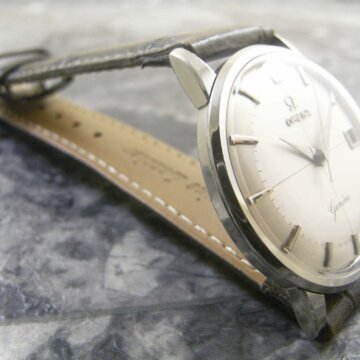 オメガ OMEGA クロスライン ジュネーブ/Geneve 希少ロゴ 2トーン文字盤 背面