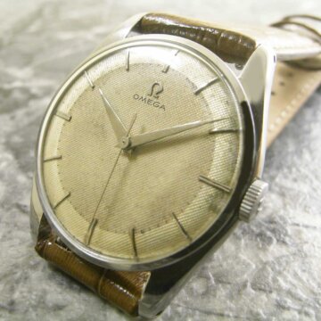 OMEGA・オメガ ツートンダイヤル ノンデイト ドルフィンハンド 正面全体