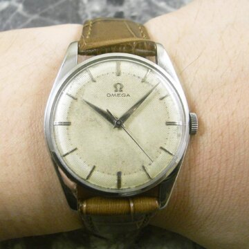 OMEGA・オメガ ツートンダイヤル ノンデイト ドルフィンハンド 試着イメージ