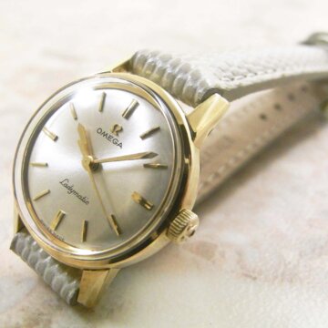 OMEGA オメガ Ladymatic レディーマチック レディースウォッチ 正面全体