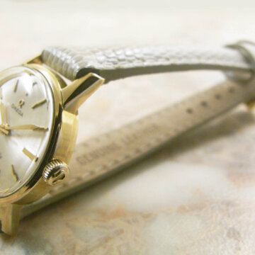 OMEGA オメガ Ladymatic レディーマチック レディースウォッチ 側面 リューズ