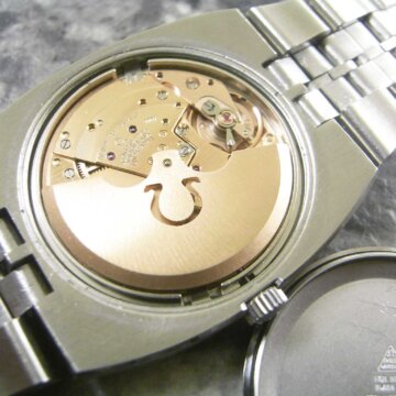 OMEGA オメガ コンステレーション・インテグレート シルバーモザイクダイヤル ムーブメント