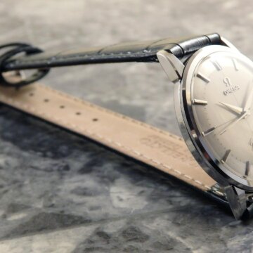 OMEGA オメガ クロスライン ジュネーブ/Geneve 希少ロゴ 2トーン文字盤 背面