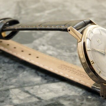 オメガ OMEGA スモセコ 30ミリキャリバー 金無垢 Cal.267 背面