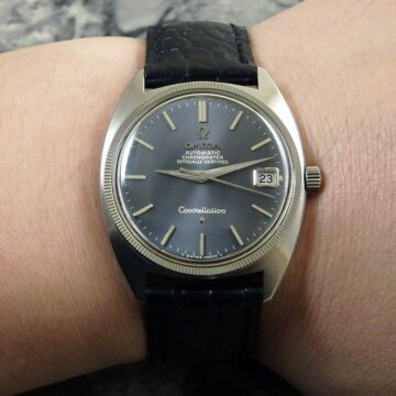 OMEGA オメガ コンステレーション・Cライン ジェラルドジェンタケース WGベゼル ドルフィンハンド 試着イメージ