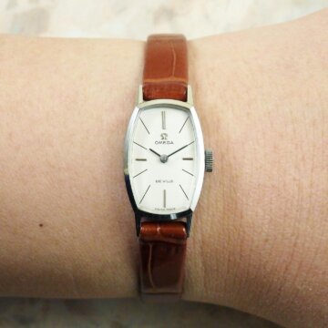 OMEGA オメガ レディース アンティーク腕時計 1969年 試着イメージ
