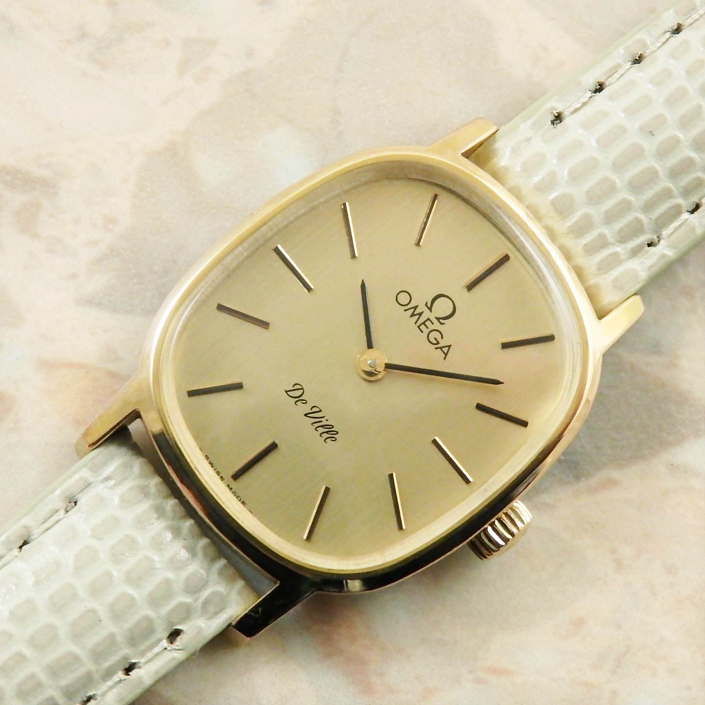 オメガ・OMEGA レディースサイズ アンティーク時計・腕時計 1979年 ゴールド・金