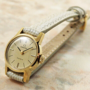 OMEGA オメガ レディース アンティーク腕時計 ラウンドタイプ 正面全体